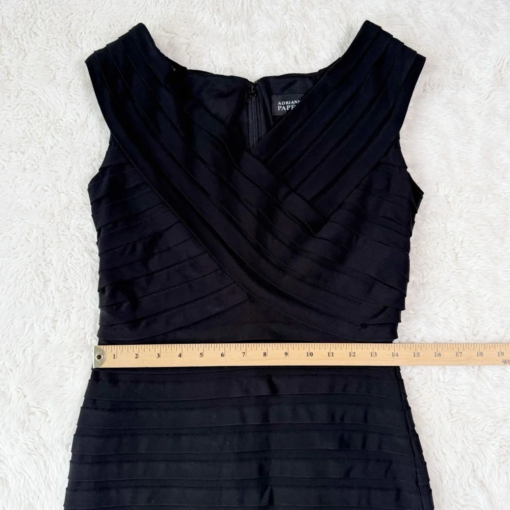 Adrianna Papell Woman Black V-Neck Sleeveless Sheath Dress US10 Evening Cocktail - Picture 7 of 9